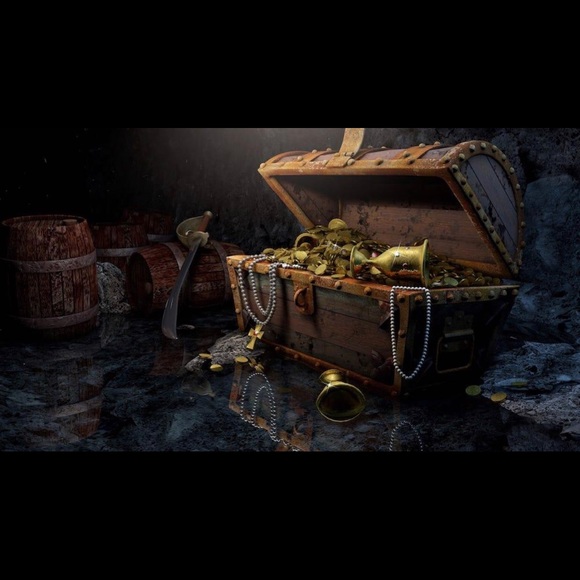 Meet your Posher, Layla - Picture 2 of 2